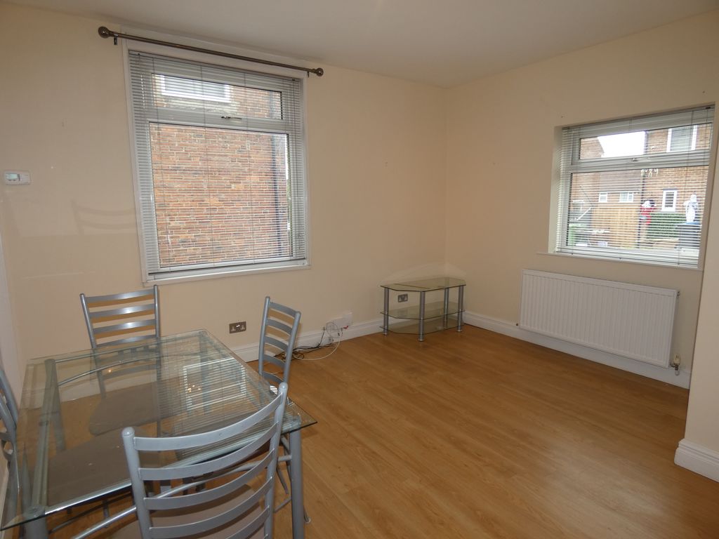 Lounge- click for photo gallery